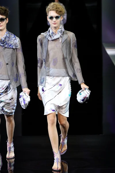 Look 28